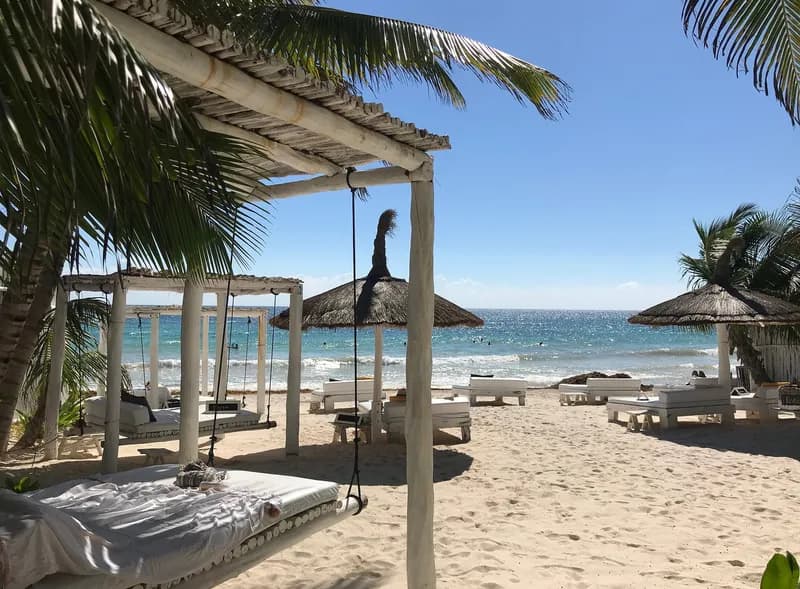 Playa Mambo - Cabanas in Tulum