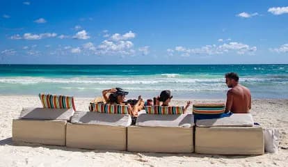 ZIGGY - Beach Club & Restaurant