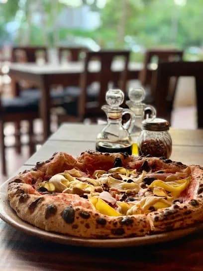 Boccanera Pizzeria y Cerveceria - La Veleta