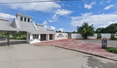 CANCHA DE HOCKEY SOBRE CESPED MAYAS HOCKEY CLUB TULUM