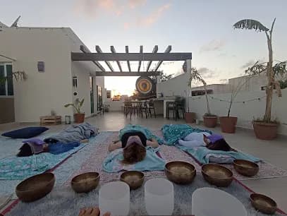 Kirtan, Cacao ceremonies, Woman circles, private yoga classes and meditation with Nuria Ananda