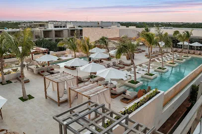 Hunab Rooftop Bar