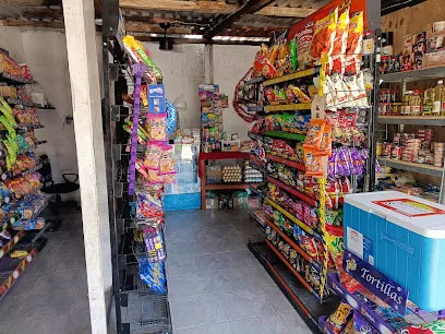 tienda de abarrotes jose y angel