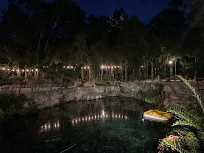 CENOTE TAPIR