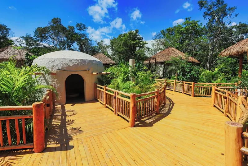 Hotel Mundo Maya