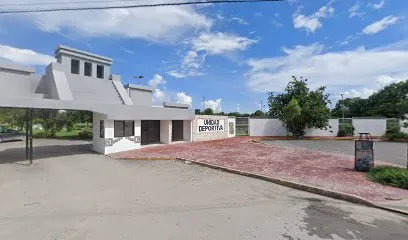 CANCHA DE HOCKEY SOBRE CESPED MAYAS HOCKEY CLUB TULUM