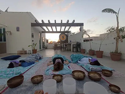 Kirtan, Cacao ceremonies, Woman circles, private yoga classes and meditation with Nuria Ananda